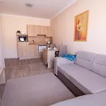 Aqua Vendeghaz بيت ضيافة