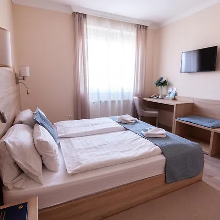 Aqua Vendeghaz Guest house